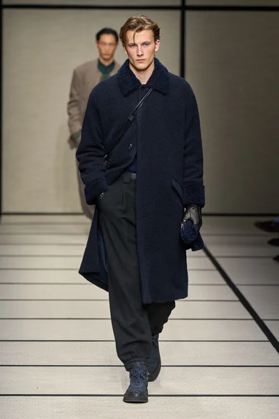 Look 76